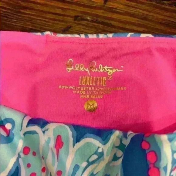 Lilly Pulitzer Luxletic Bay Blue Into The Deep Shawn Cropped Leggings Sz Medium - Picture 3 of 5
